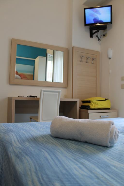 Hotel Esperia Cattolica Værelse billede