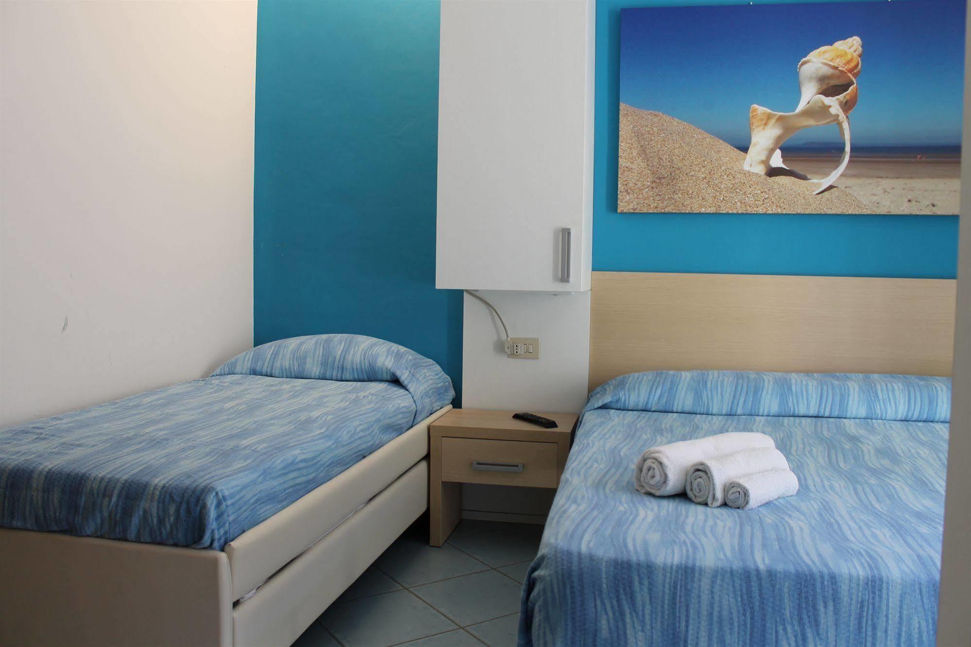 Hotel Esperia Cattolica Eksteriør billede